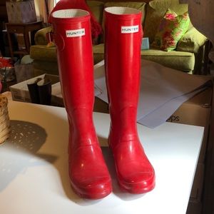 Hunter tall red rain boots